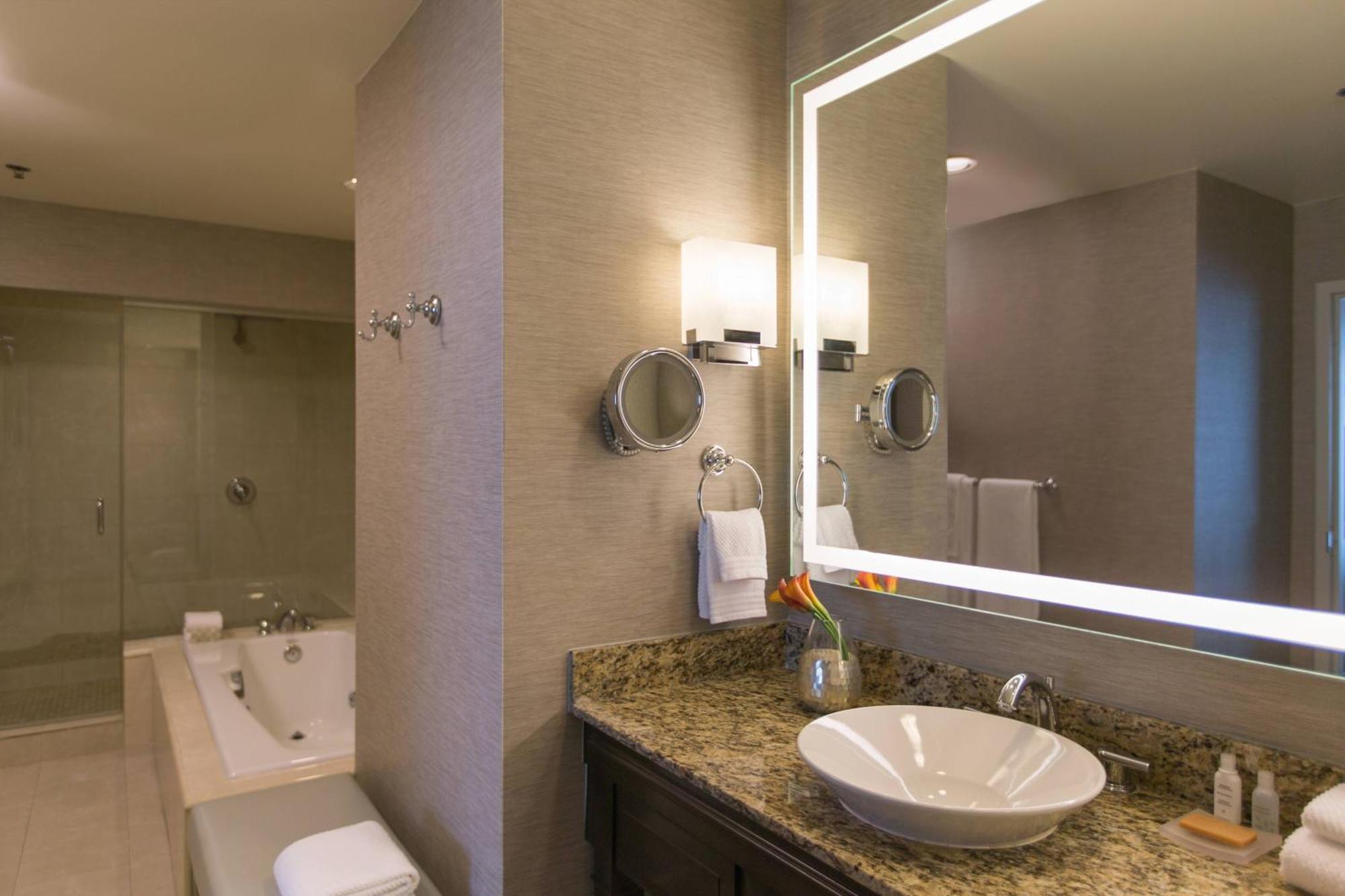 Renaissance Tampa International Plaza Hotel Bagian luar foto